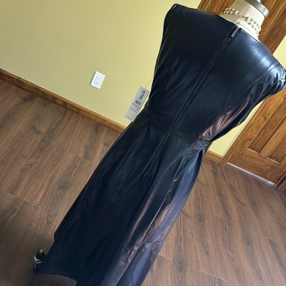 Calvin Klein faux leather Dress 0795 - Picture 3 of 7